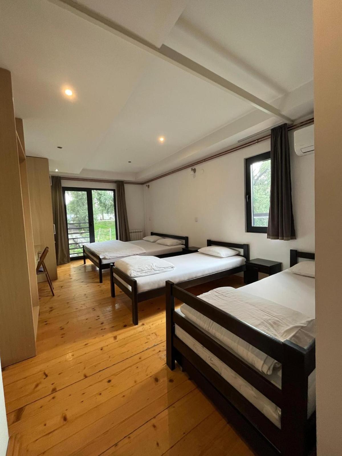 B&B Botel Charlie Belgrade Room photo