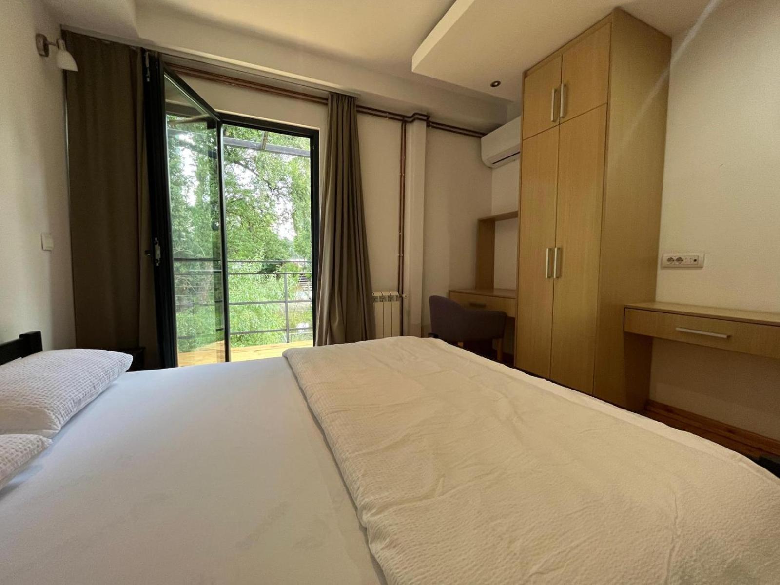 B&B Botel Charlie Belgrade Room photo